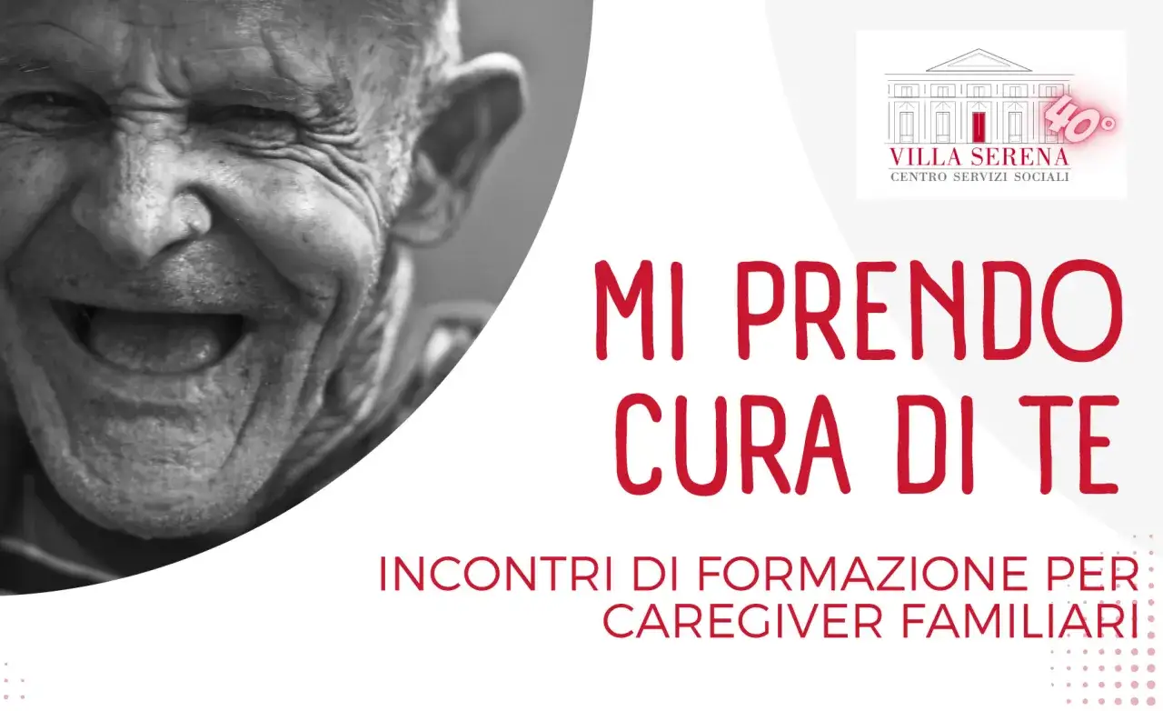 Incontro formativo per imparare come calmare una persona con demenza senile. Sorriso di un anziano.